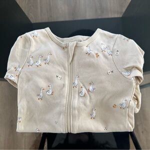 🦆NWOT PETIT LEM Adorable Beige Baby Sleeper with Duck Print - 12M